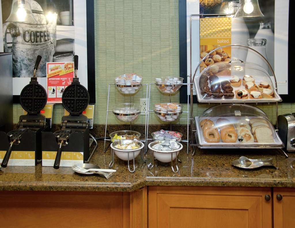 Hampton Inn Concord/Kannapolis Restaurant foto